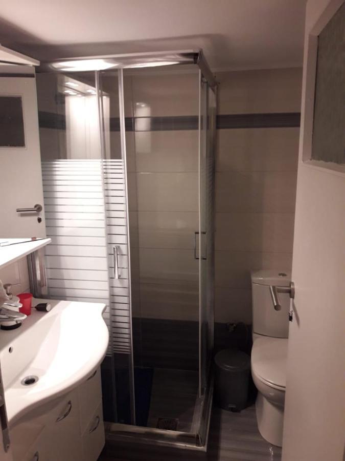 Comfortable Apt , 5 Min Walk To Acropolis Athena Bagian luar foto