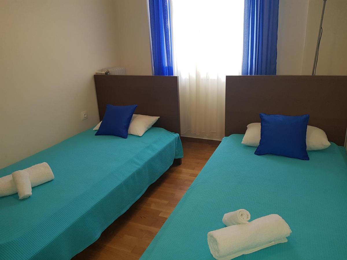 Comfortable Apt , 5 Min Walk To Acropolis Athena Bagian luar foto